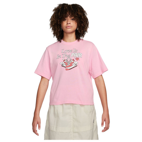 Nike Γυναικεία κοντομάνικη μπλούζα Sportswear Tee OC 1 Boxy Valentine's Day